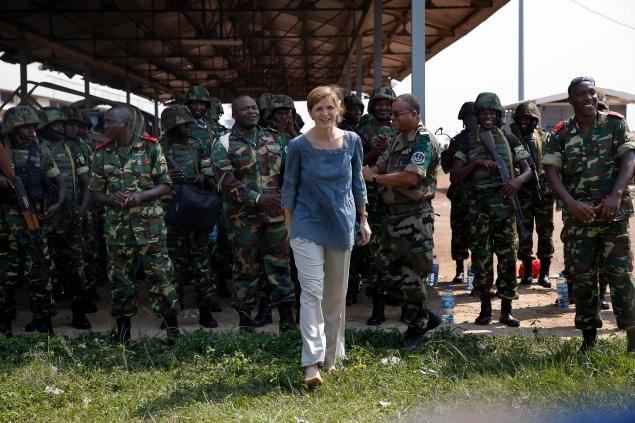US Ambassador to the United Nations Samantha Power visits peacekeepers in the Central African Republic (Photo: Jerome Delay / AP)
