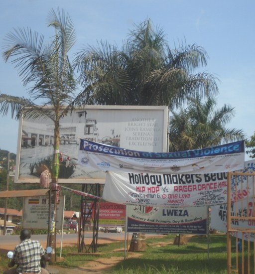 Banner advertising the ICTR workshop on Kampala-Entebbe Road, January 2014. (Photo: Viviane Dittrich)