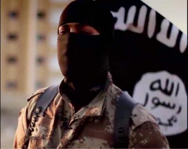 An Islamic State militant (Photo: Reuters)